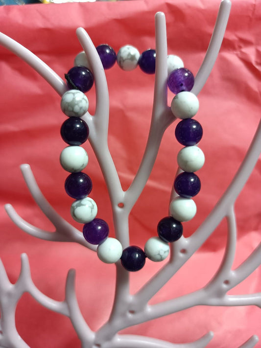 Pulsera de howlita y amatista