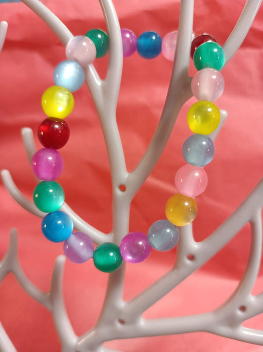 Pulsera de cuentas de resina de colores